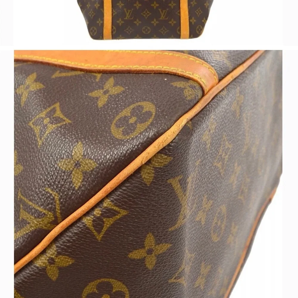 Louis Vuitton Monogram Shoulder Bag - Picture 3 of 13